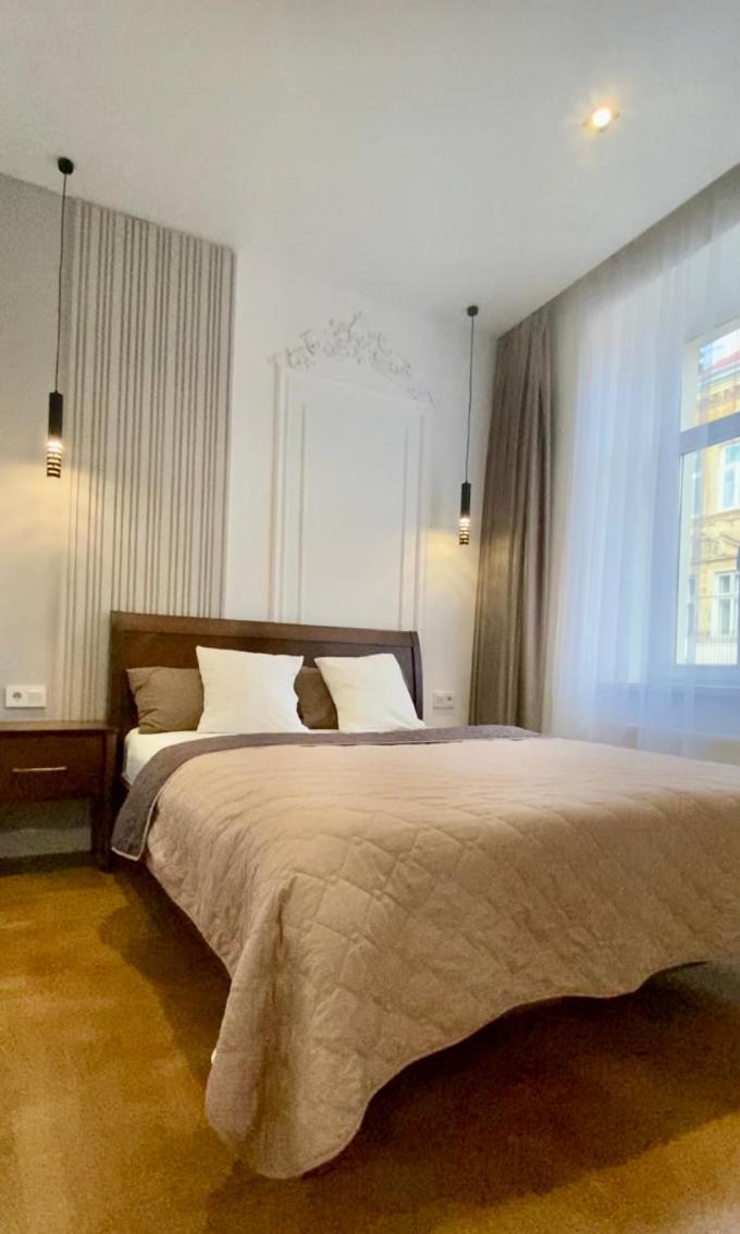 Favorit Apartments 2 Кім Безкоштовна Парковка Центр З Балконом Не Далеко Від Ж Д Вокзалу Звітні Документи Lviv Kültér fotó