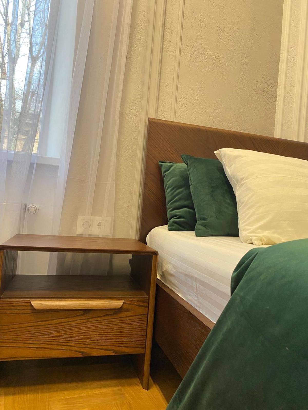 Favorit Apartments 2 Кім Безкоштовна Парковка Центр З Балконом Не Далеко Від Ж Д Вокзалу Звітні Документи Lviv Kültér fotó