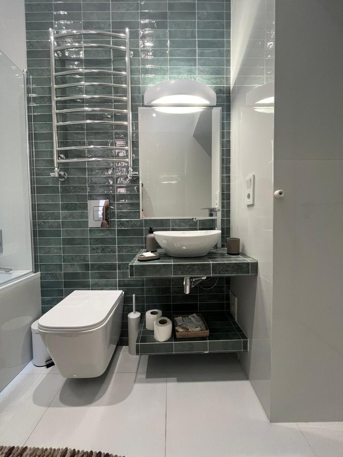 Favorit Apartments 2 Кім Безкоштовна Парковка Центр З Балконом Не Далеко Від Ж Д Вокзалу Звітні Документи Lviv Kültér fotó