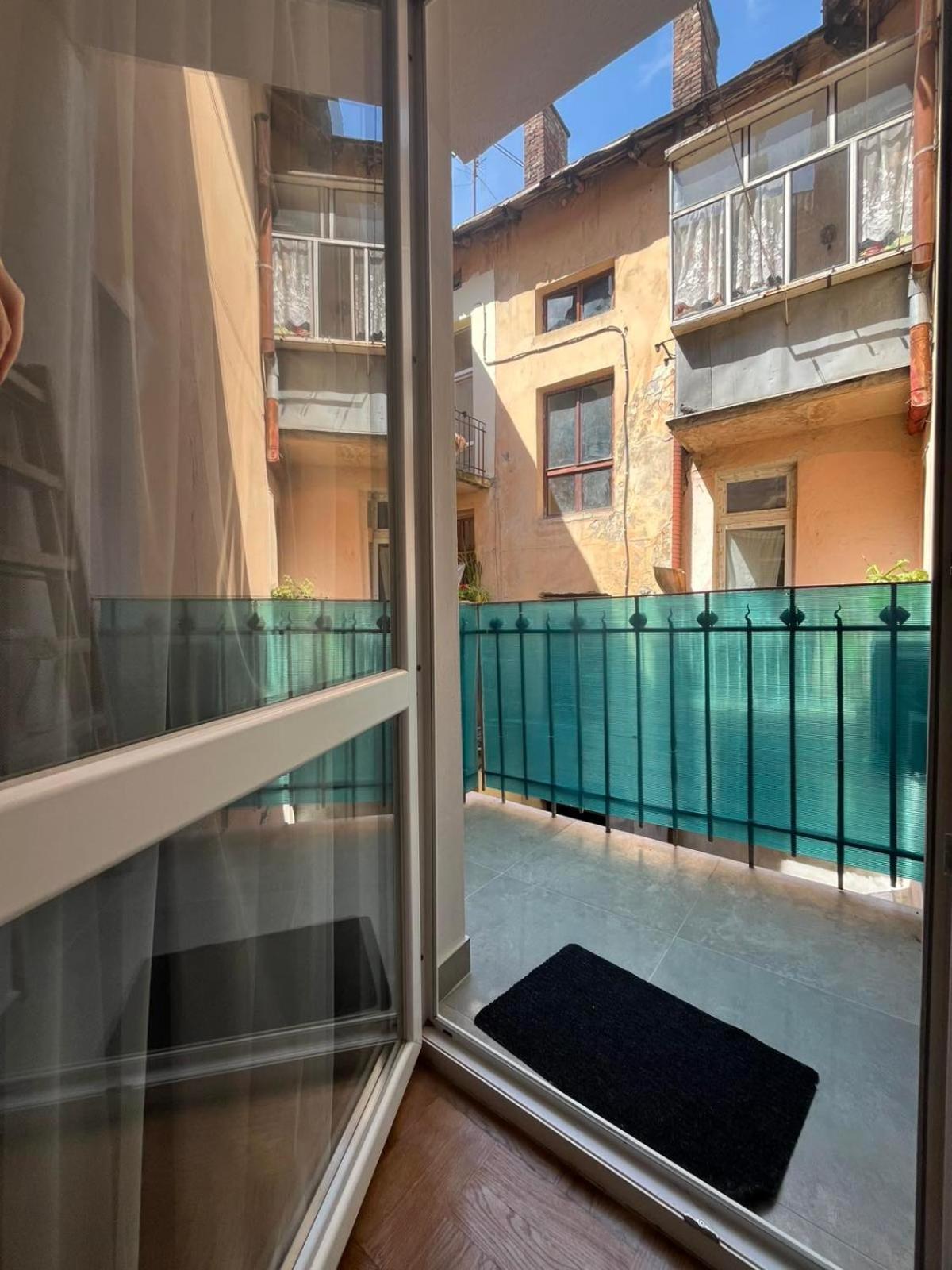 Favorit Apartments 2 Кім Безкоштовна Парковка Центр З Балконом Не Далеко Від Ж Д Вокзалу Звітні Документи Lviv Kültér fotó